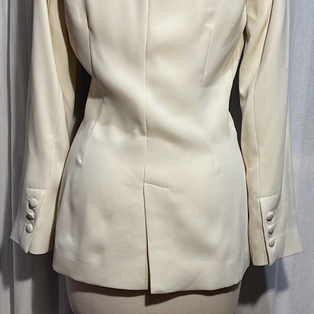 Julie Brown “Violetta” winter white crepe double breasted tuxedo jacket-NWT - Picture 10 of 13